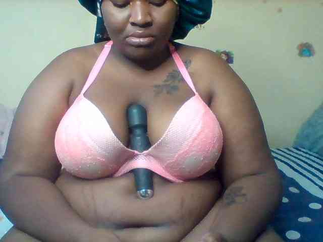 SinfullySweet webcam