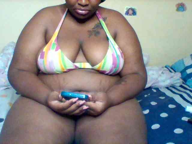 SinfullySweet webcam