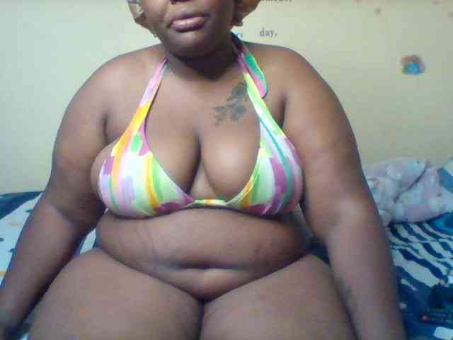 SinfullySweet webcam