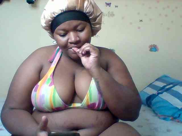 SinfullySweet webcam