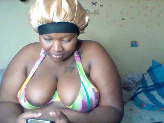 SinfullySweet webcam