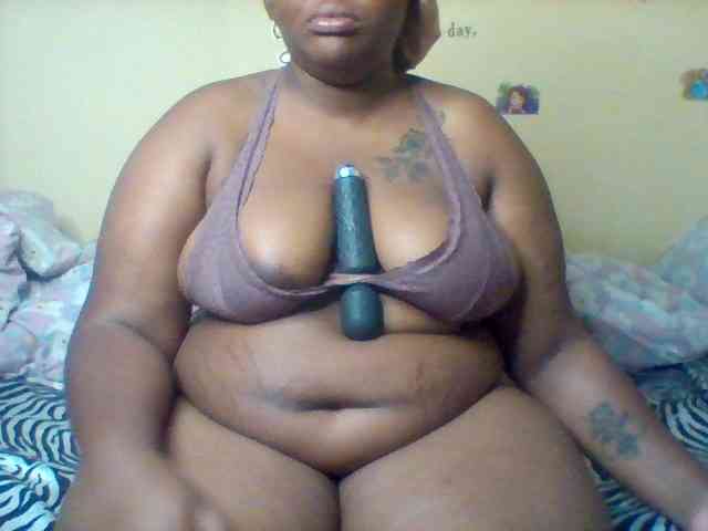SinfullySweet webcam