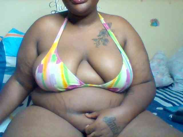 SinfullySweet webcam