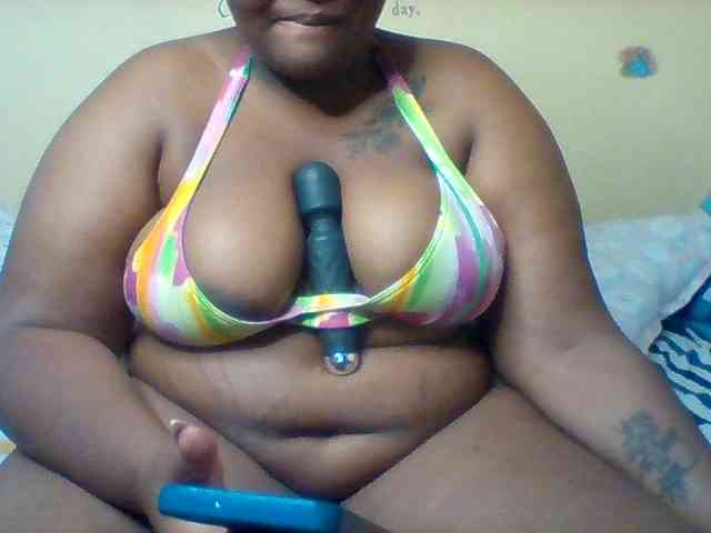 SinfullySweet webcam