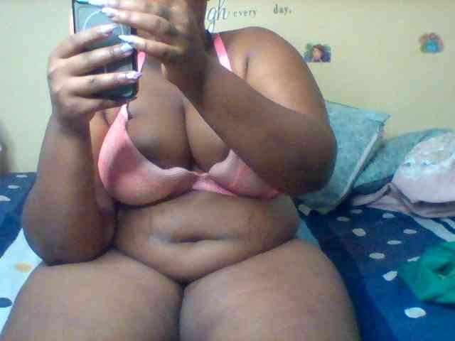 SinfullySweet webcam