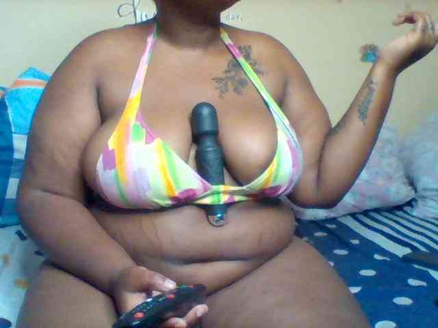 SinfullySweet webcam