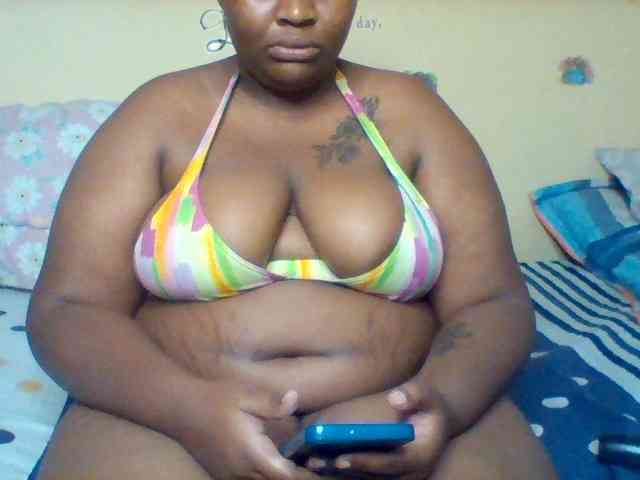 SinfullySweet webcam
