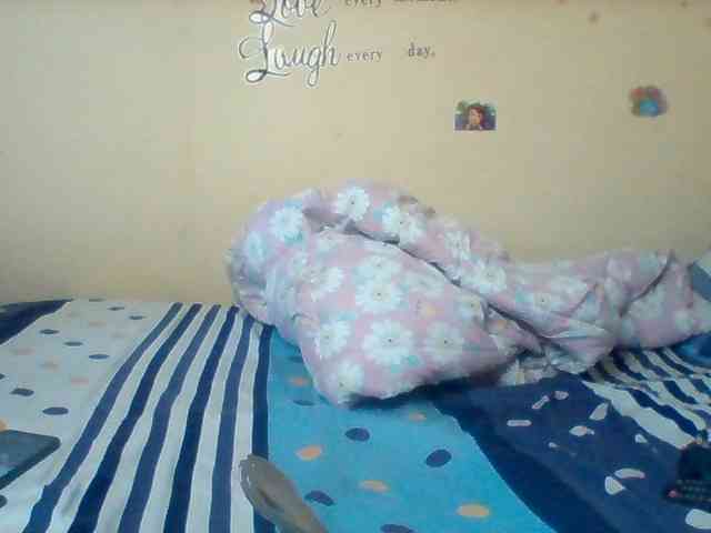 SinfullySweet webcam