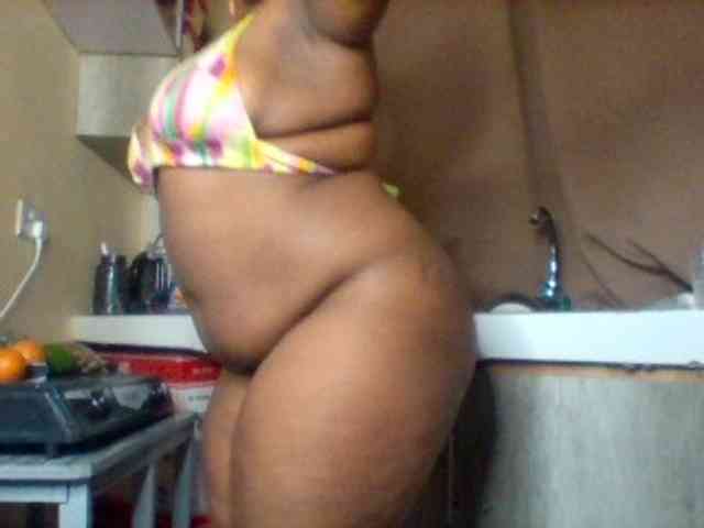 SinfullySweet webcam