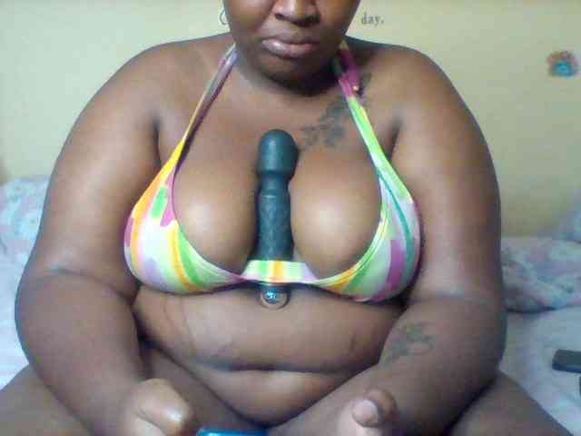 SinfullySweet webcam