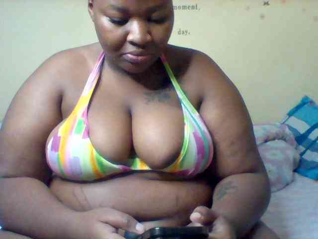 SinfullySweet webcam