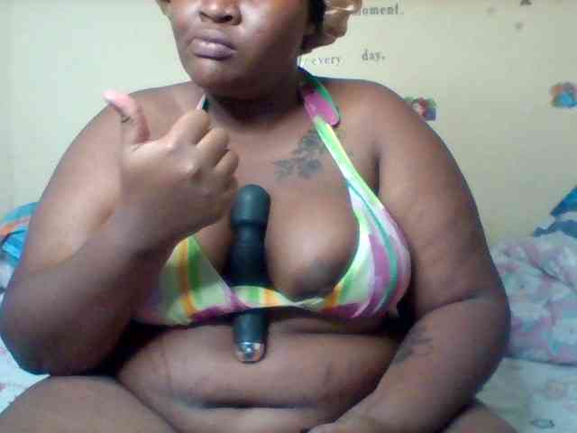 SinfullySweet webcam