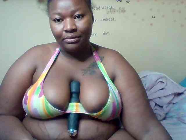 SinfullySweet webcam