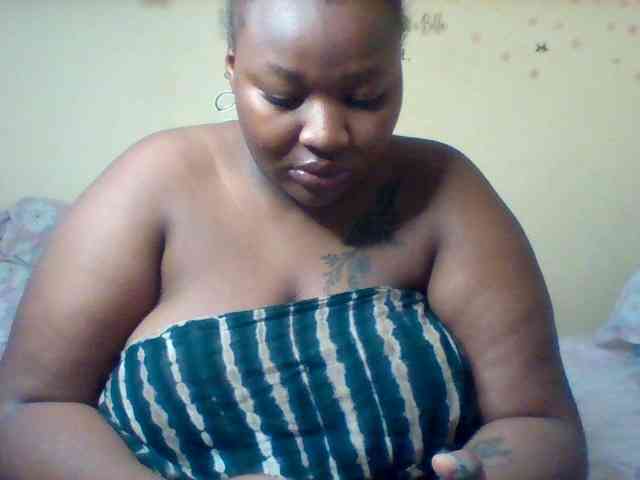 SinfullySweet webcam
