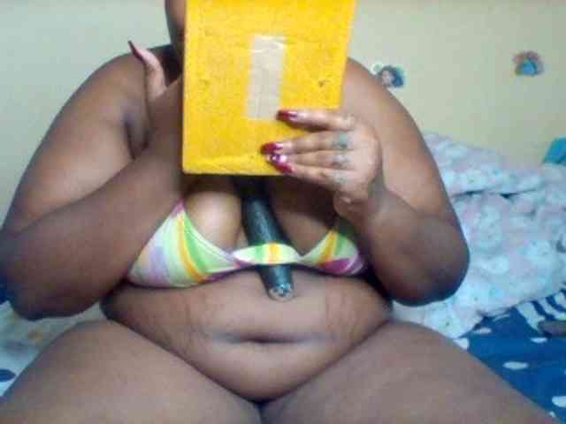 SinfullySweet webcam