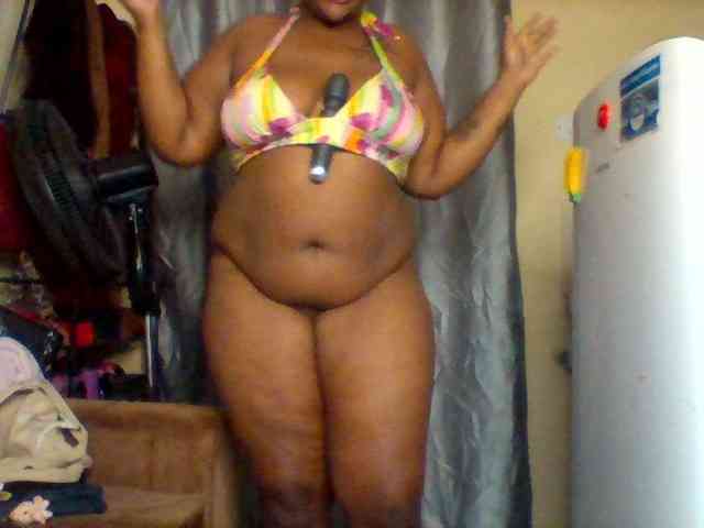 SinfullySweet webcam