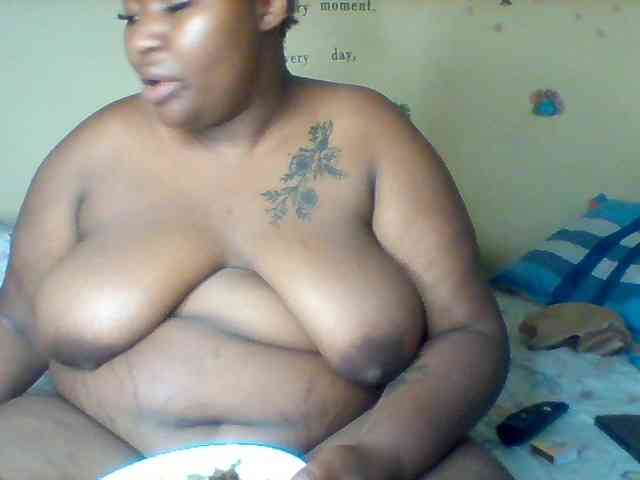 SinfullySweet webcam