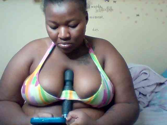 SinfullySweet webcam