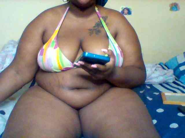 SinfullySweet webcam
