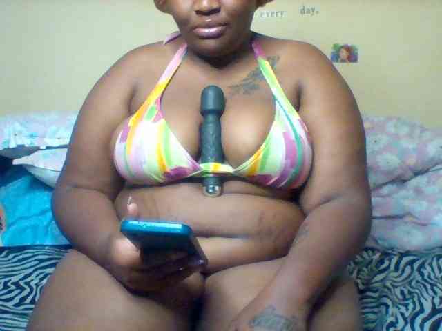 SinfullySweet webcam