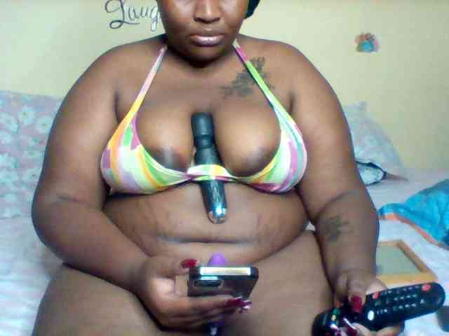 SinfullySweet webcam