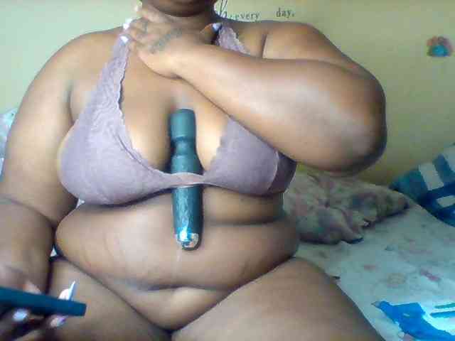 SinfullySweet webcam