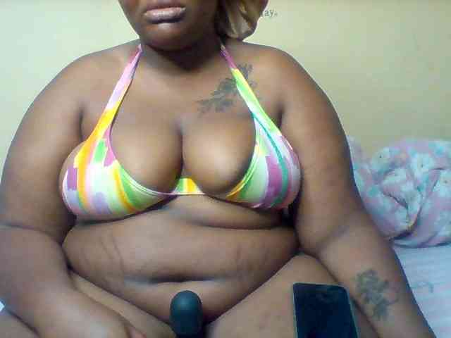 SinfullySweet webcam