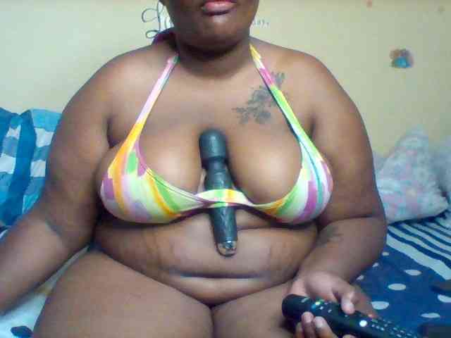 SinfullySweet webcam