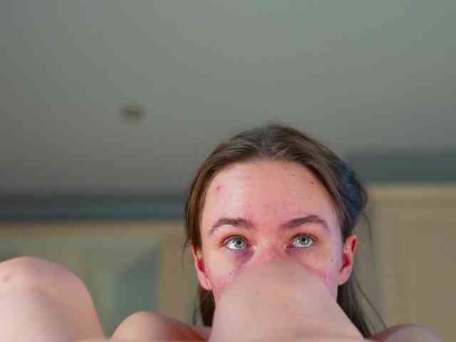 AlisaFreshly webcam