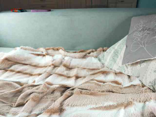 AlisaFreshly webcam