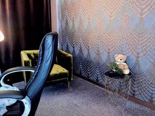 Livia-Shy Porn Show