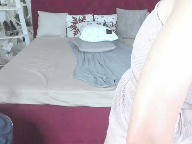 Livia-Shy live cam on BongaCams
