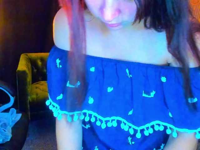 Livia-Shy live cam on BongaCams