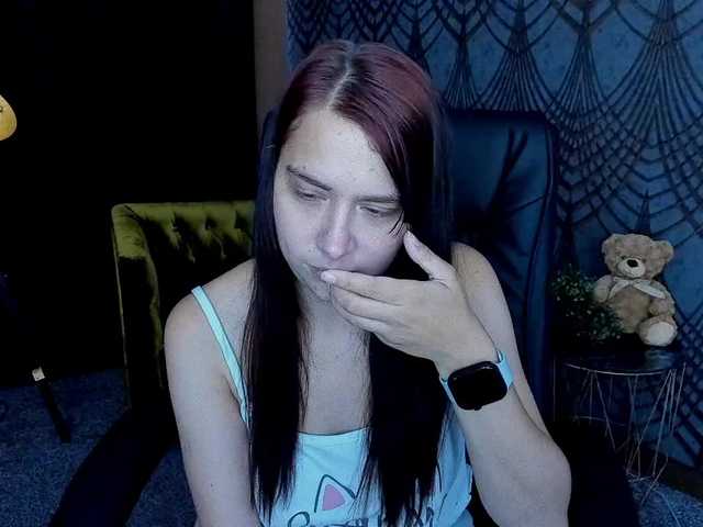 Livia-Shy live cam on BongaCams