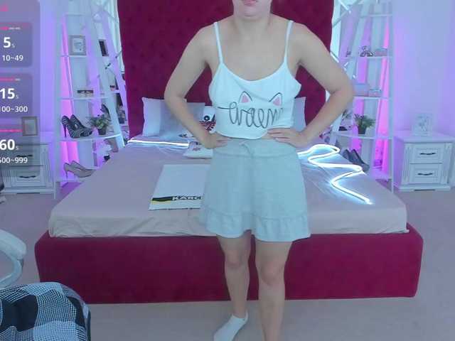 Livia-Shy live cam on BongaCams
