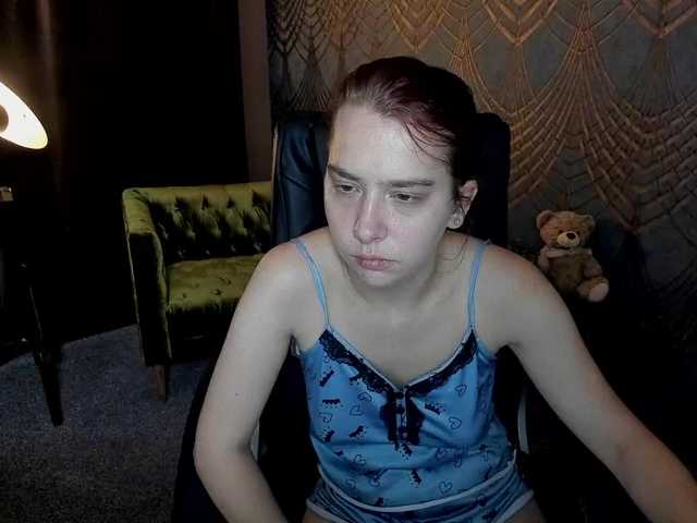 Livia-Shy live cam on BongaCams