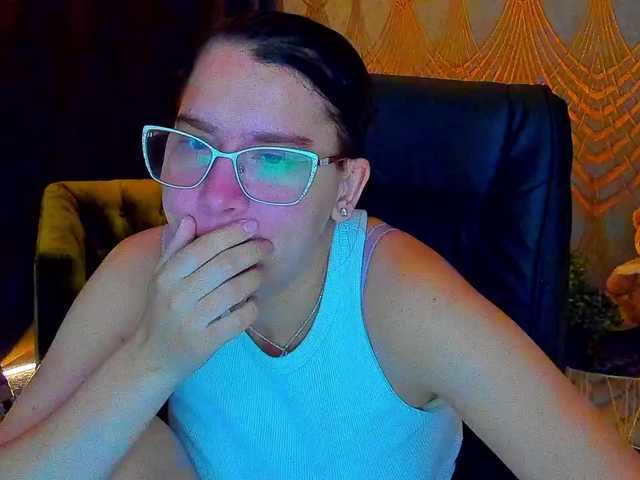 Livia-Shy live cam on BongaCams