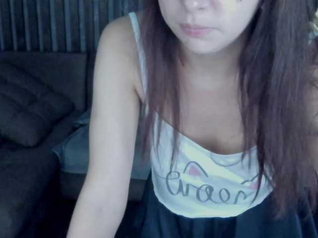 Livia-Shy live cam on BongaCams