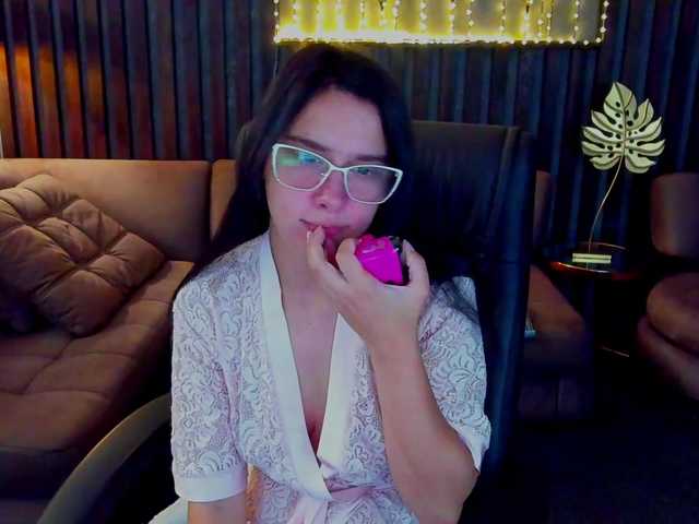 Livia-Shy live cam on BongaCams