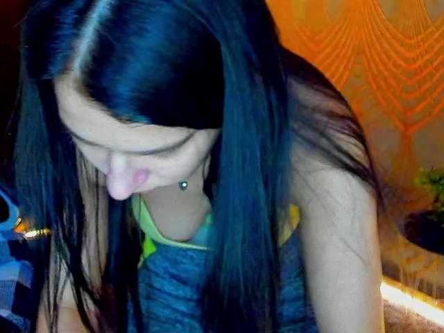 Livia-Shy live cam on BongaCams