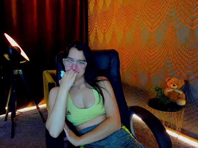 Livia-Shy live cam on BongaCams