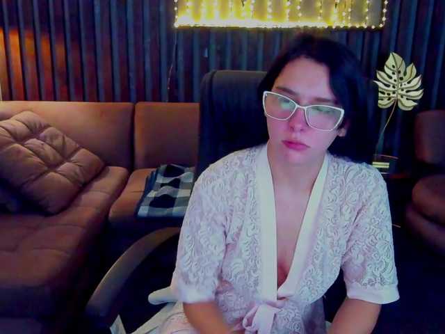 Livia-Shy live cam on BongaCams