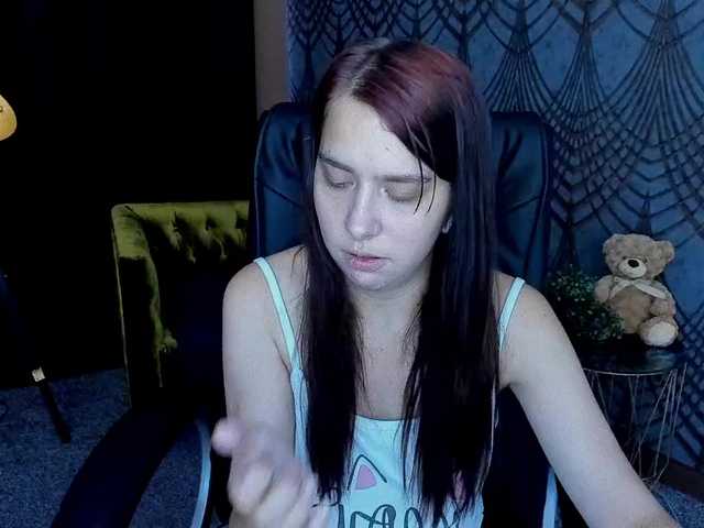 Livia-Shy live cam on BongaCams