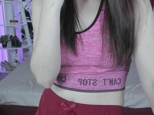 Livia-Shy live cam on BongaCams