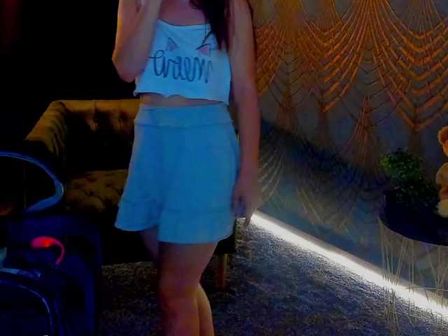 Livia-Shy live cam on BongaCams