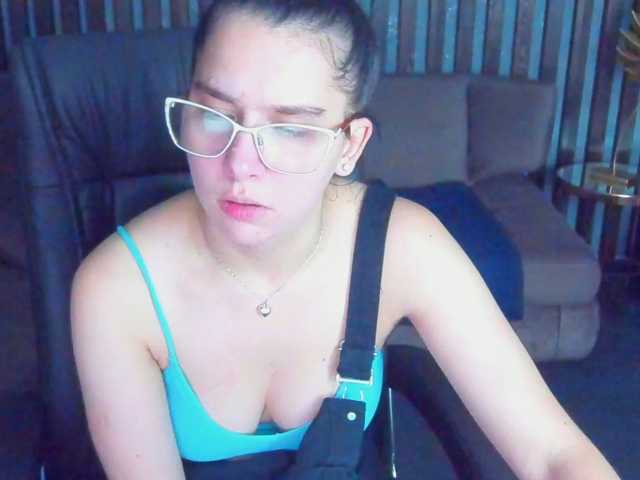 Livia-Shy live cam on BongaCams