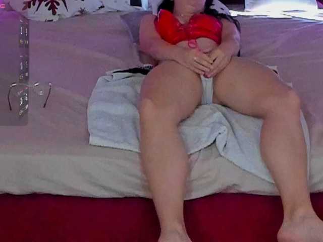Livia-Shy live cam on BongaCams