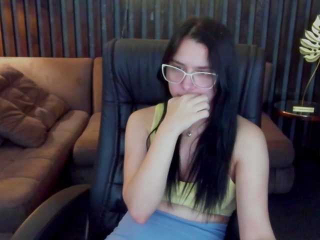 Livia-Shy live cam on BongaCams
