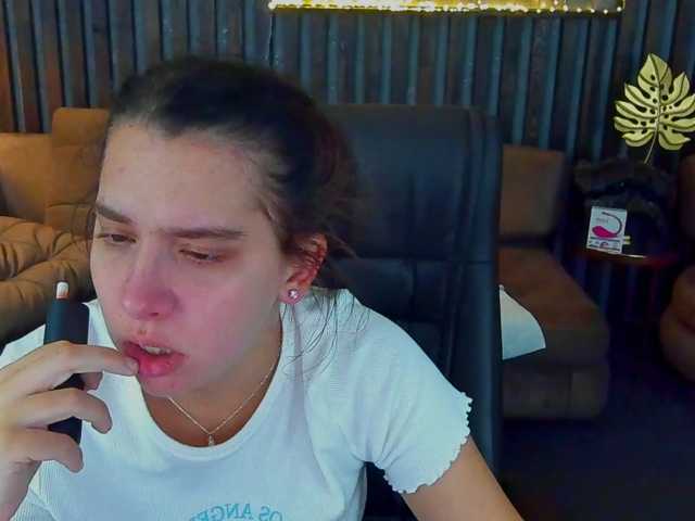 Livia-Shy live cam on BongaCams