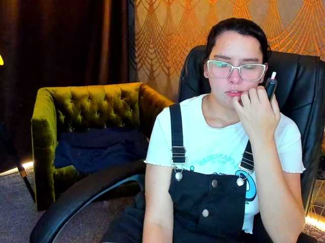Livia-Shy